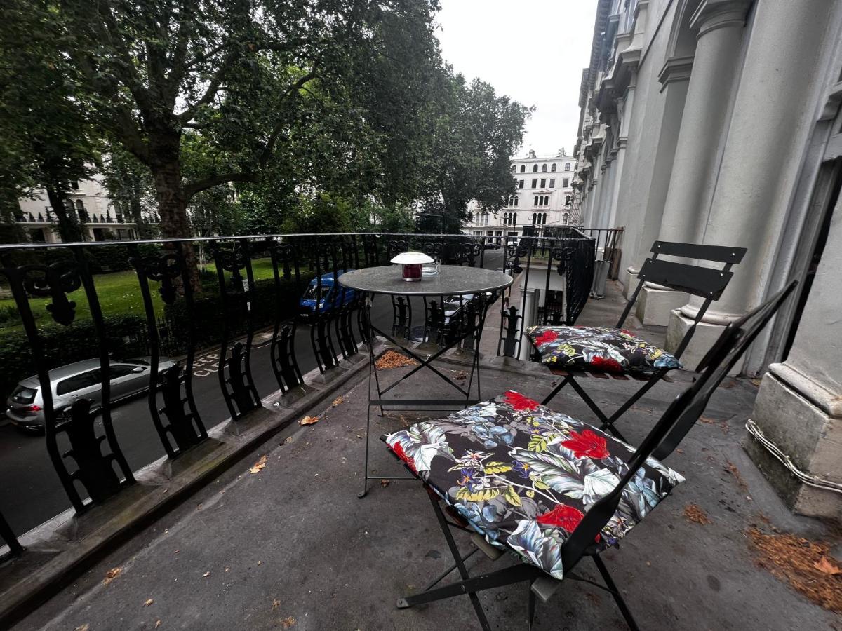 Hyde Park Studio Has Private Balcony With Tranquil Garden View لندن المظهر الخارجي الصورة