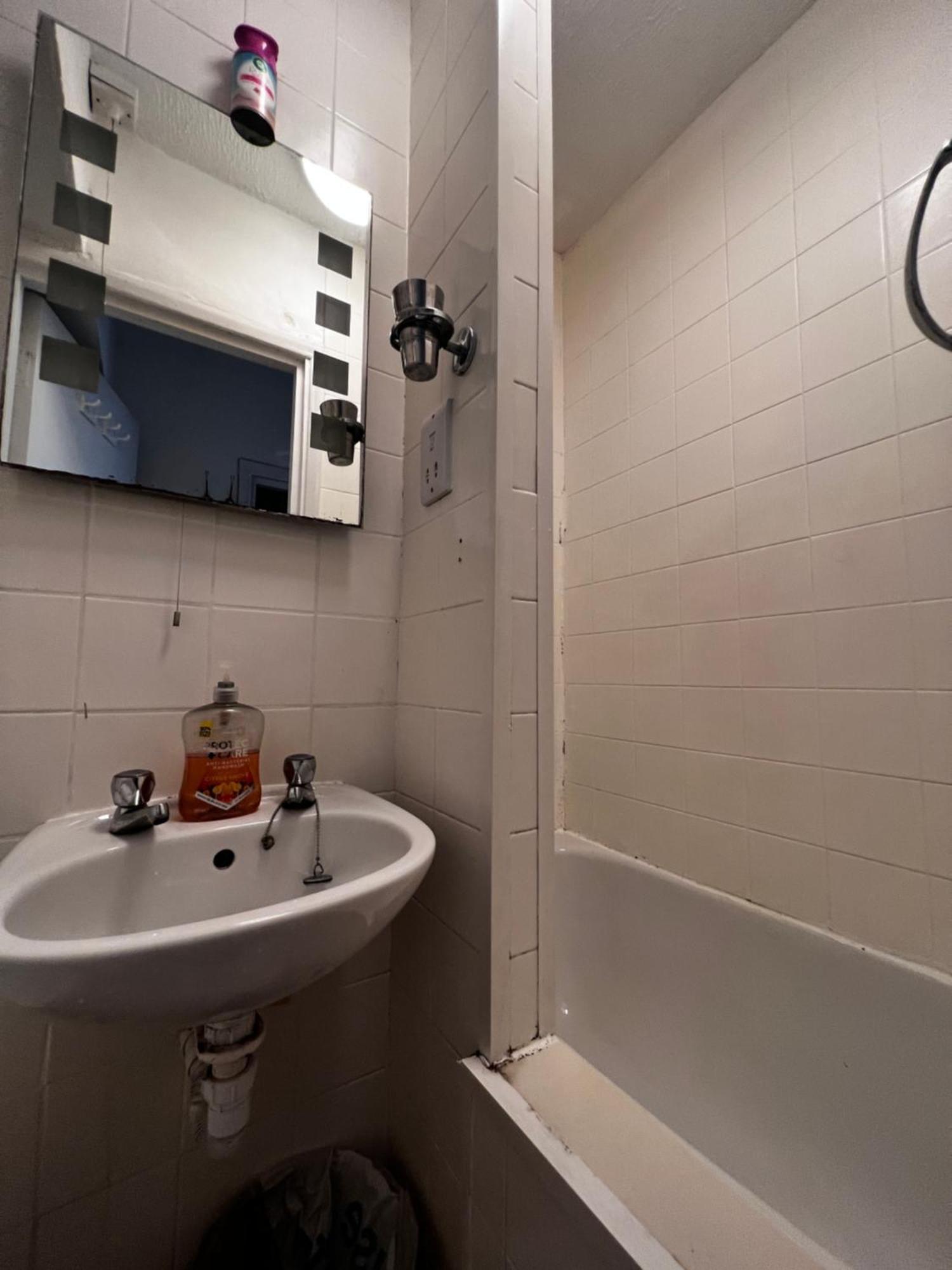 Hyde Park Studio Has Private Balcony With Tranquil Garden View لندن المظهر الخارجي الصورة